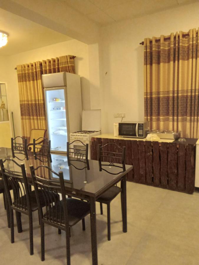 Sky Bloom Bed & Breakfast Homagama ภายนอก รูปภาพ