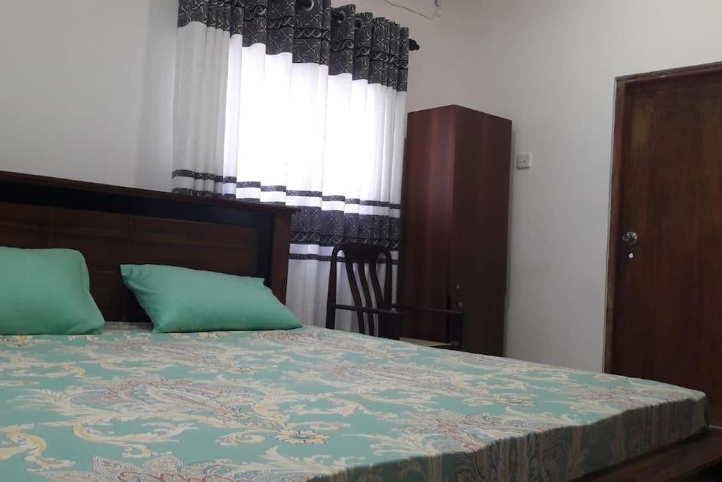 Sky Bloom Bed & Breakfast Homagama ภายนอก รูปภาพ