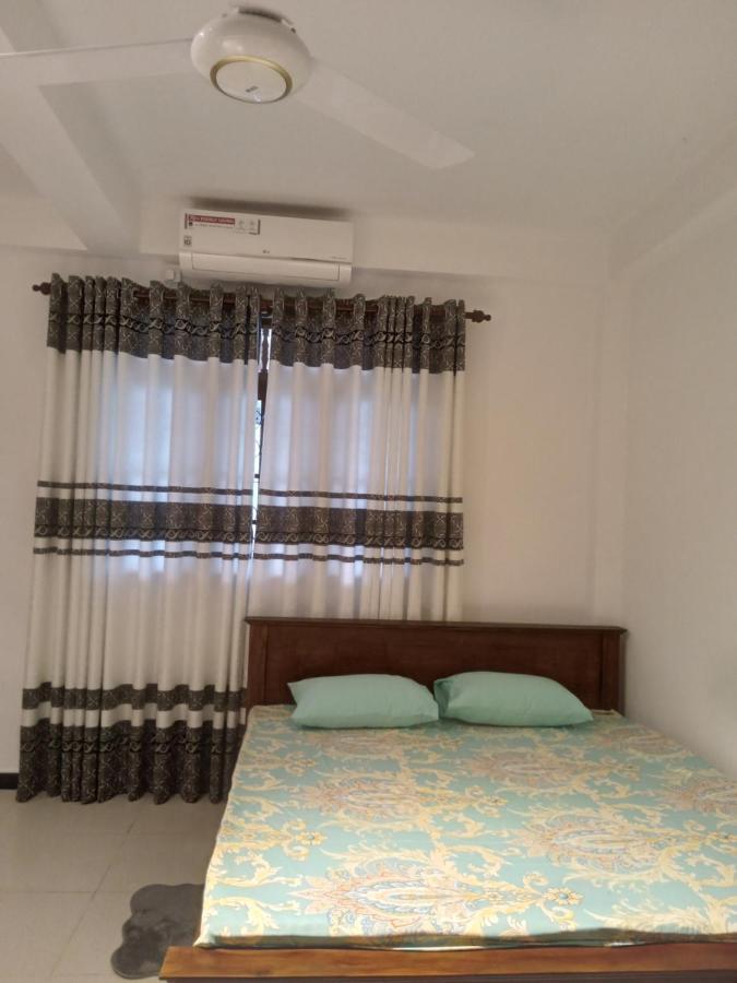 Sky Bloom Bed & Breakfast Homagama ภายนอก รูปภาพ